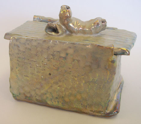Gold Luster Box with Lid